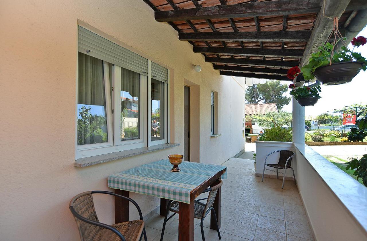 Apartment Silvio 1779 Banjole Exterior foto